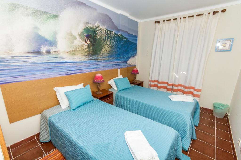 Supertubos Beach Hostel Atouguia Da Baleia Zimmer foto
